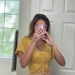 Yellow crop top with ruffle sleeves XS